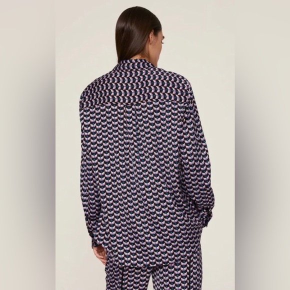 NWT Boss Oversized Button Down Top in Black Purple and Blue - Size 14 - Picture 3 of 9